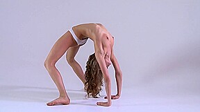 Extreme Gymnast Poses Nude - Teen Xxxporn