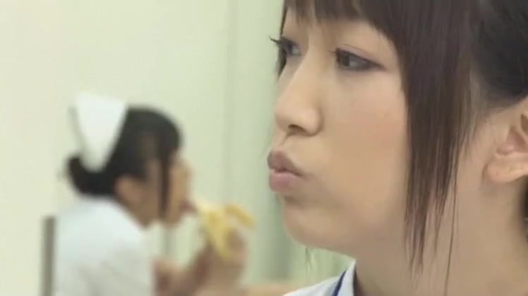 Horny Japanese chick Kuroki Ichika in Exotic Upskirt JAV clip